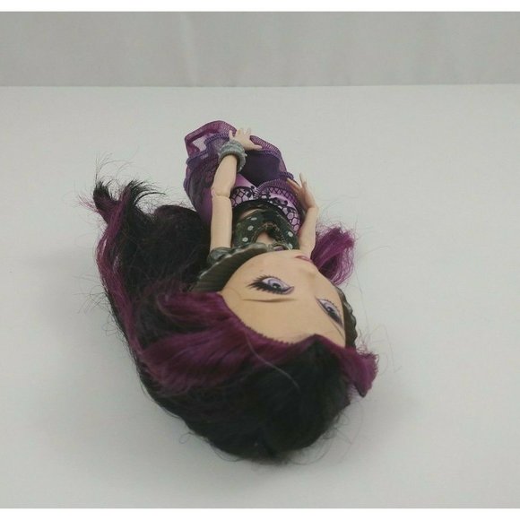 Ever After High 10" Doll Raven Queen 1st Chapter Wave 1 With Accessories - Picture 5 of 6